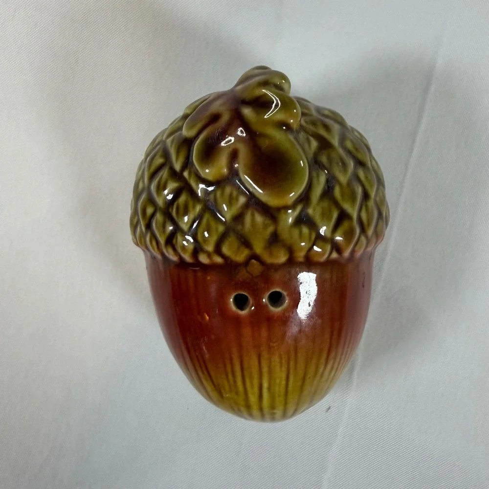 Acorn Ceramic Salt and Pepper Shakers Set Brown Fall Autumn Harvest Decor Cute